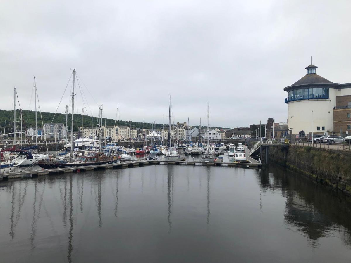 6 Church Street, Whitehaven - Perfect Deployment Location For Coast To Coast Cyclists & Hikers ภายนอก รูปภาพ
